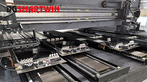 全面屏異形激光切割機(jī)應(yīng)用案例